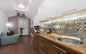 Suites On Chaikovskogo